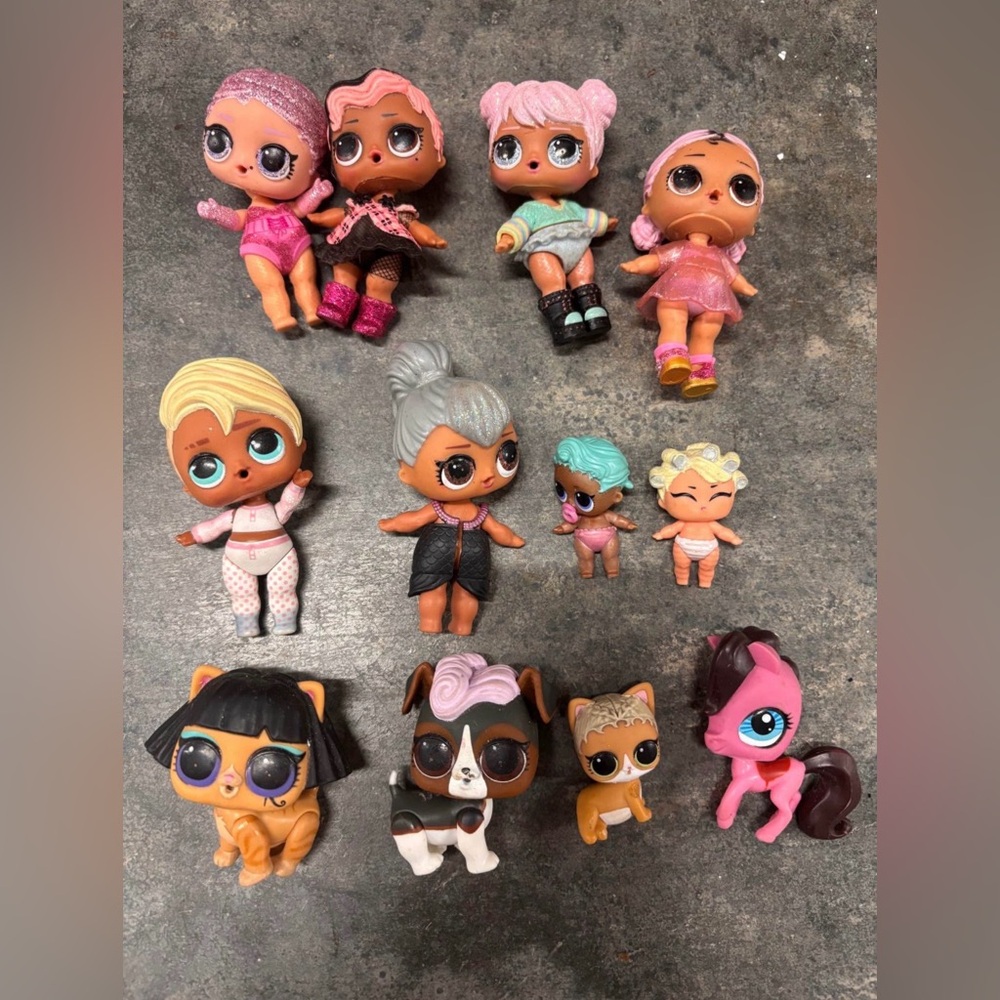 Assorted LOL Surprise Dolls & Pets - Pink, Teal, Silver, Blonde